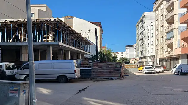 Van'da inşaat yapımı esnasında yolların büyük bölümü kapatılıyor