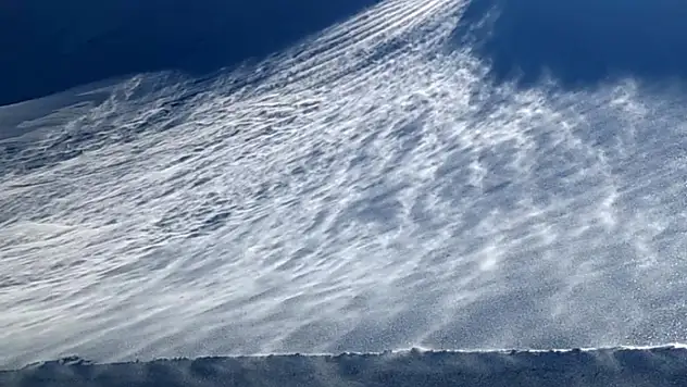 Van'da 'kar şelalesi' hayran bıraktı