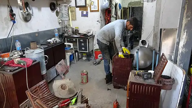 Van'da kış hazırlığı: Sobacılar çarşısında üretim hızlandı