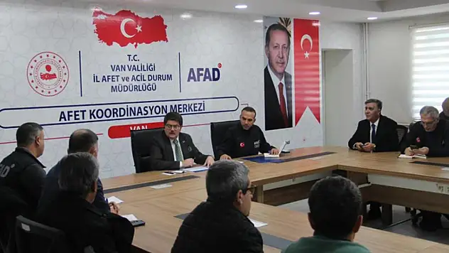 Van'da olumsuz hava şartlarına karşı tedbirler ele alındı