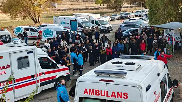 Van'da sağlık yöneticileri afet farkındalık kampında buluştu