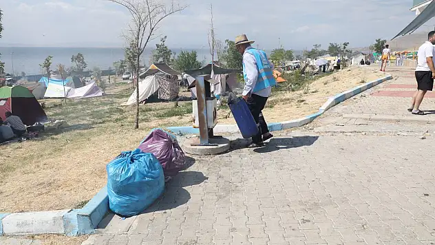 Van'da sahil temizliği