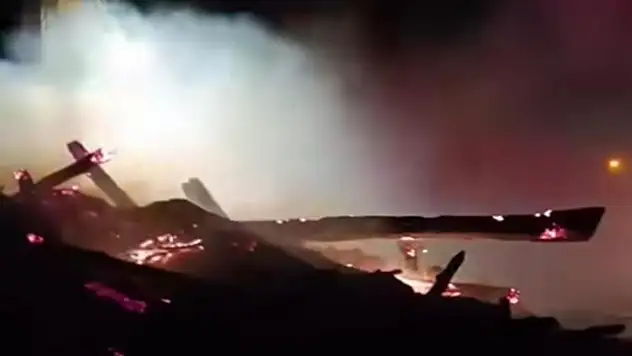 Van'da samanlık yangını