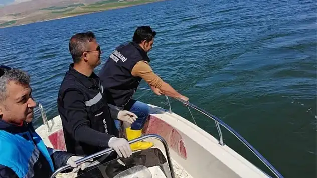 Van'da sazangillerin av yasağı devam ediyor