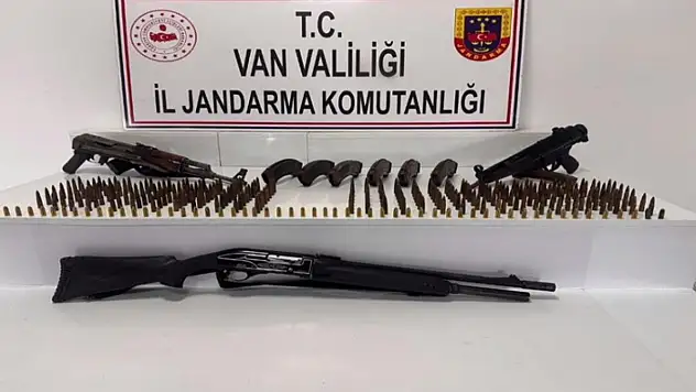 Van'da silah ve mühimmat ele geçirildi