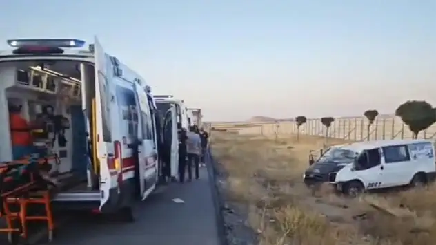 Van'da trafik kazası: 2 ölü, 3 yaralı
