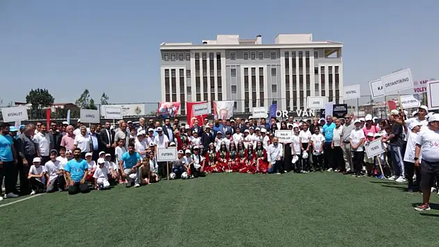 Van'da yaz spor okulları başladı