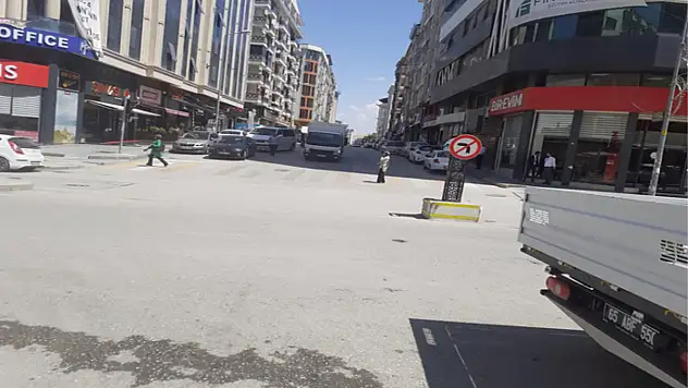 Van'da yol genişletme çalışmaları