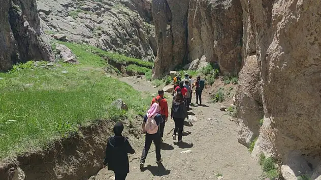 Van'daki doğa harikası kanyon keşfedilmeyi bekliyor