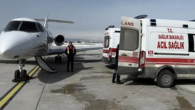 Van'dan İstanbul'a ambulans uçakla bebek sevki