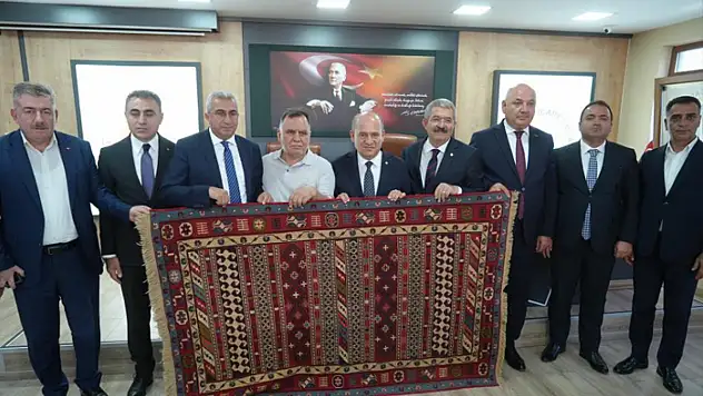 Van Edremit ile Balıkesir Edremit arasında barış köprüsü kurulmak isteniyor