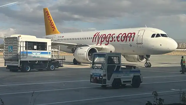 Van Ferit Melen Havalimanında uçuşlar yeniden başladı