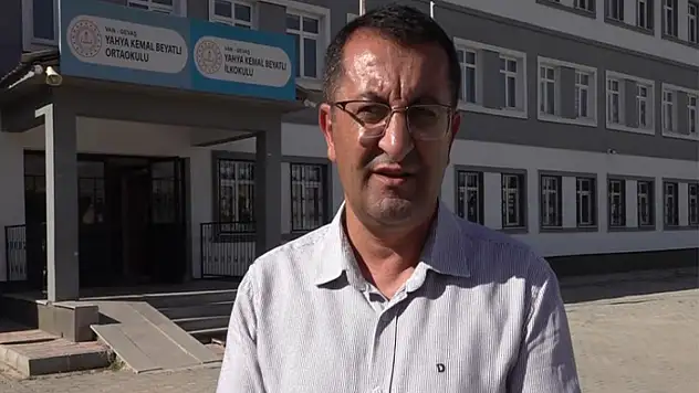 Van Gevaş'ta okullar eğitim öğretime hazırlanıyor
