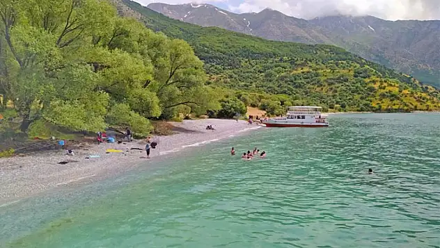 Van Gölü'nü temiz tutalım