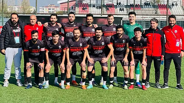 Van Gölüspor kötü gidişata dur diyemiyor