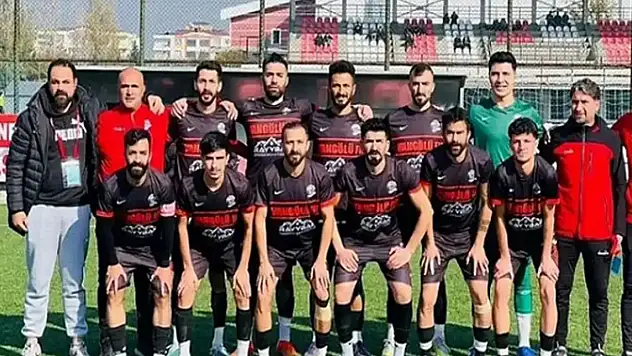 Van Gölüspor, lider 12 Bingölspor'a bileniyor