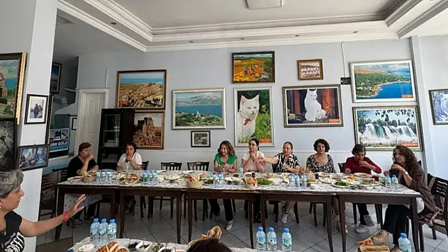 Van Kahvaltısı, kadınların dayanışmasına sahne oldu