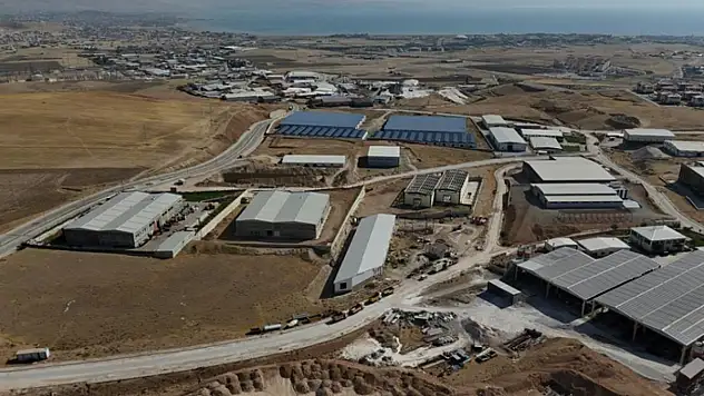 Van OSB bölgenin tekstil kenti olma yolunda ilerliyor