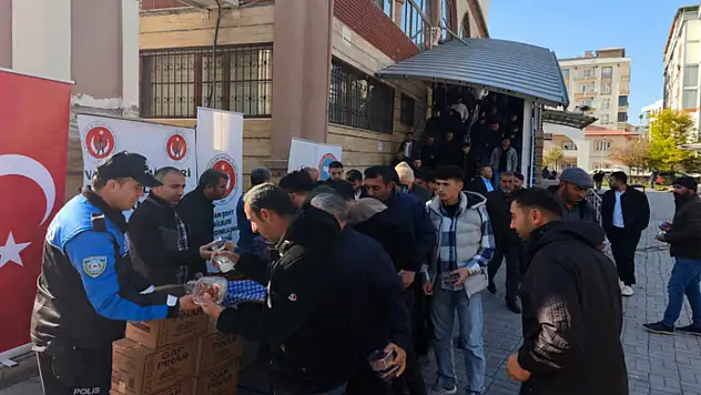 Van Şehit Aileleri Derneği'nden aziz şehitlere vefa mevlidi