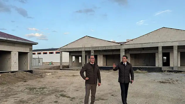 Van Valiliği ve Büyükşehir Belediyesi'nden engelli vatandaşlara destek