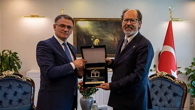 Van Valisine Özel Ödül