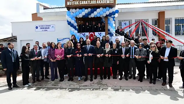 Van YYÜ'de 'Mutfak Sanatları Akademisi' açıldı