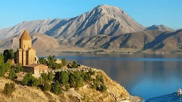 BEKLENEN  TURİST GELMEDİ