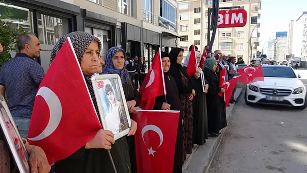 Vanlı anne: Barış olsun, bu acı bitsin