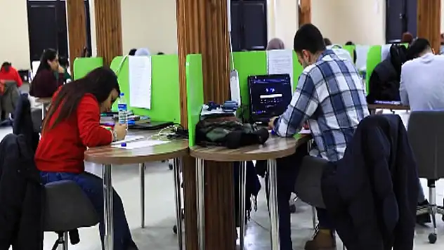 Vanlı öğrencilere deneme sınavı desteği