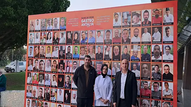 Vanlı Serpil Hamzadayı, GastroAntalya'da meşhur Keledoş yemeğiyle birinci seçildi