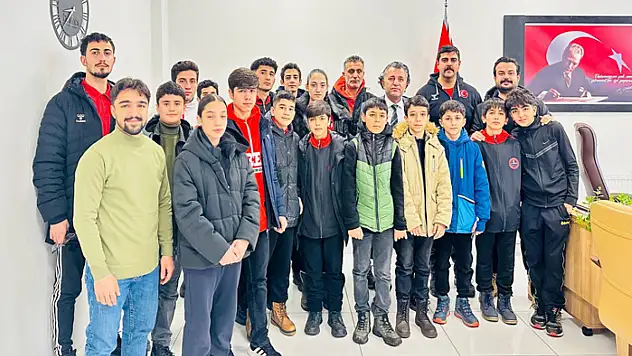 Vanlı sporculardan büyük başarı