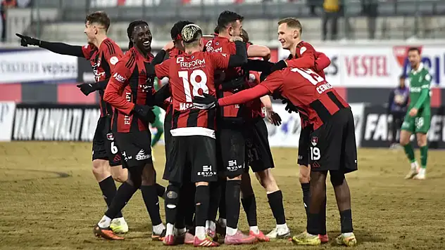 Vanspor, Çorumspor'u puansız uğurlamak istiyor