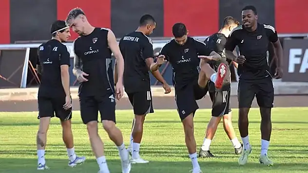 Vanspor, Erzurum'da kampa giriyor