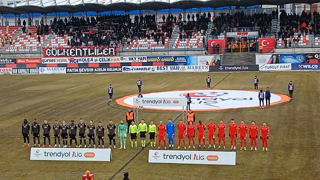 Vanspor, evinde mağlup