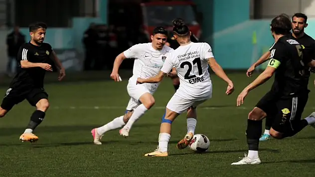 Vanspor, lidere takıldı