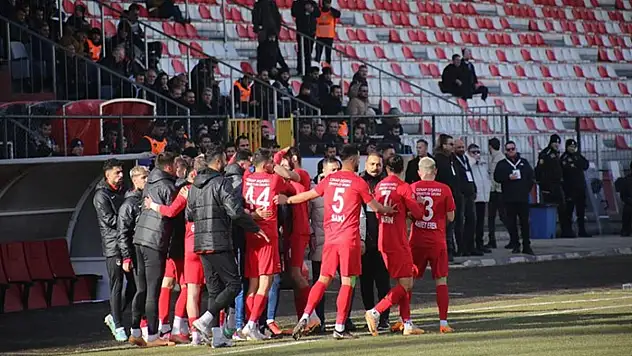 Vanspor'un umudu Serik Belediyespor