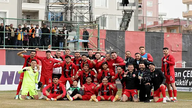 Vanspor, uzatmalarda güldü