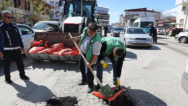 Vanyolu Mahallesi'nde yol bakım onarım çalışmaları devam ediyor