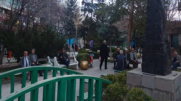 Vatandaşlar parklara akın etti