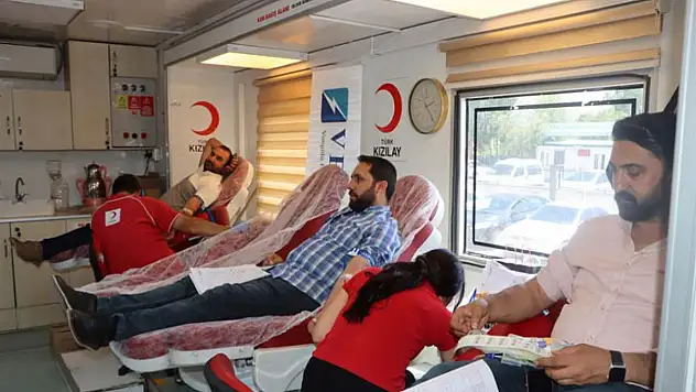 VEDAŞ personelinden kan bağışı 