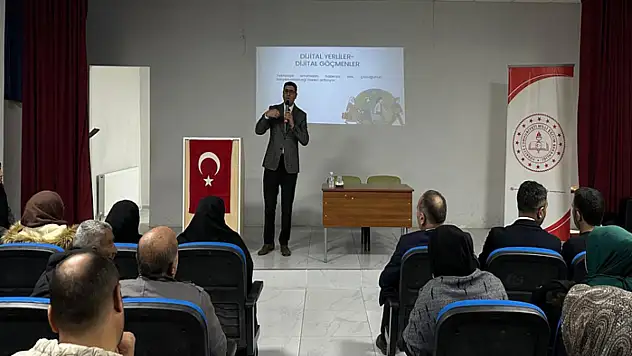 Velilere Ailede Dijitalleşme ve Teknoloji Kullanımı semineri