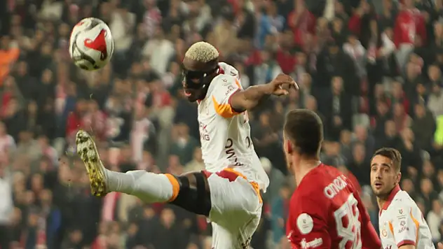 Victor Osimhen ligde 6. golünü attı