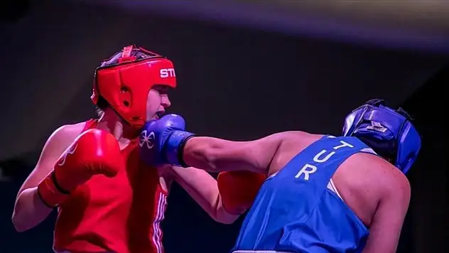 Yağmur Teke, Avrupa'da tek koluyla tarih yazdı