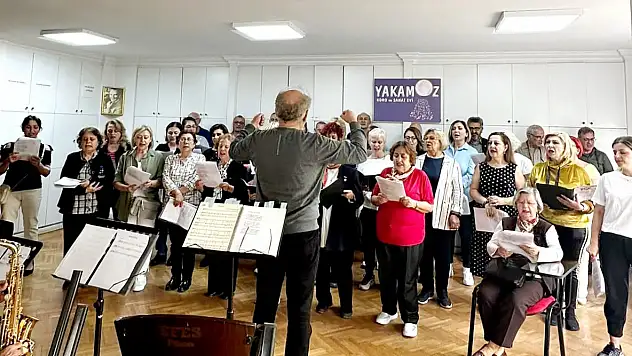 Yakamoz Koro ve Sanat Evi'nden Cumhuriyet konseri