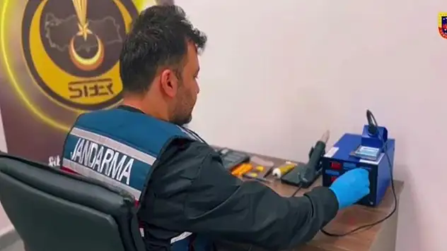 Yalova merkezli 8 ilde siber dolandırıcılık operasyonu