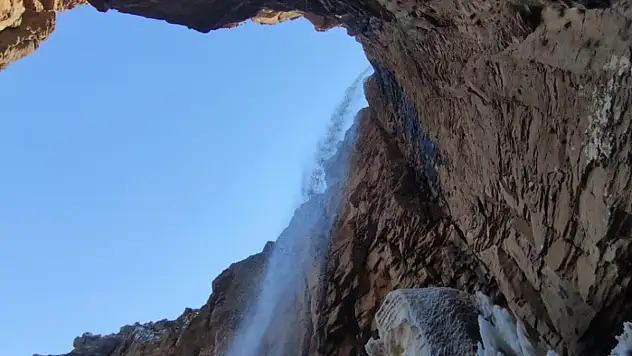 Yaşar Kemal Şelalesi coştu