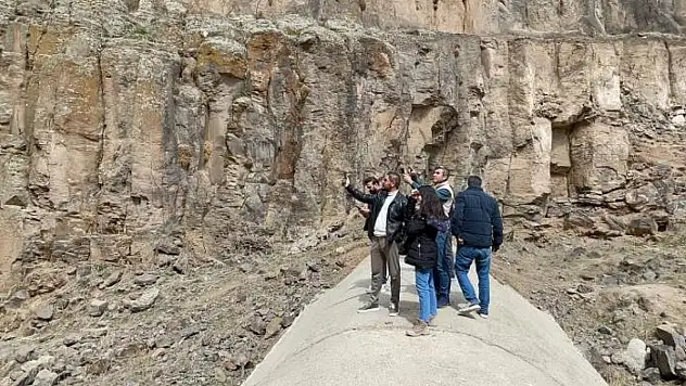 Yaşar Kemal Şelalesi yeniden akmaya başladı