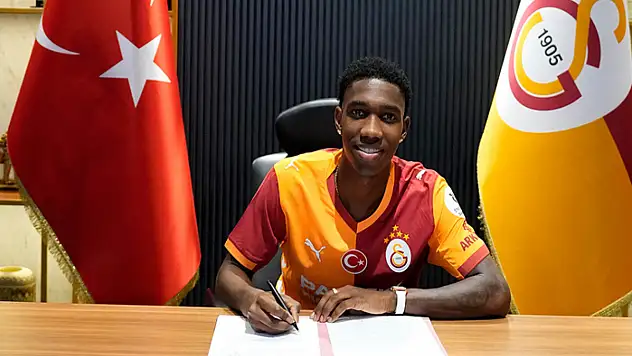 Yaser Asprilla, Galatasaray'ın 9. Kolombiyalı futbolcusu oldu