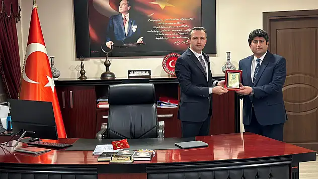 Yazı işleri müdürü Şahbaz Kurt görevine veda etti