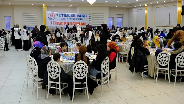 Yetimler Vakfı Van Temsilciliğinden iftar programı